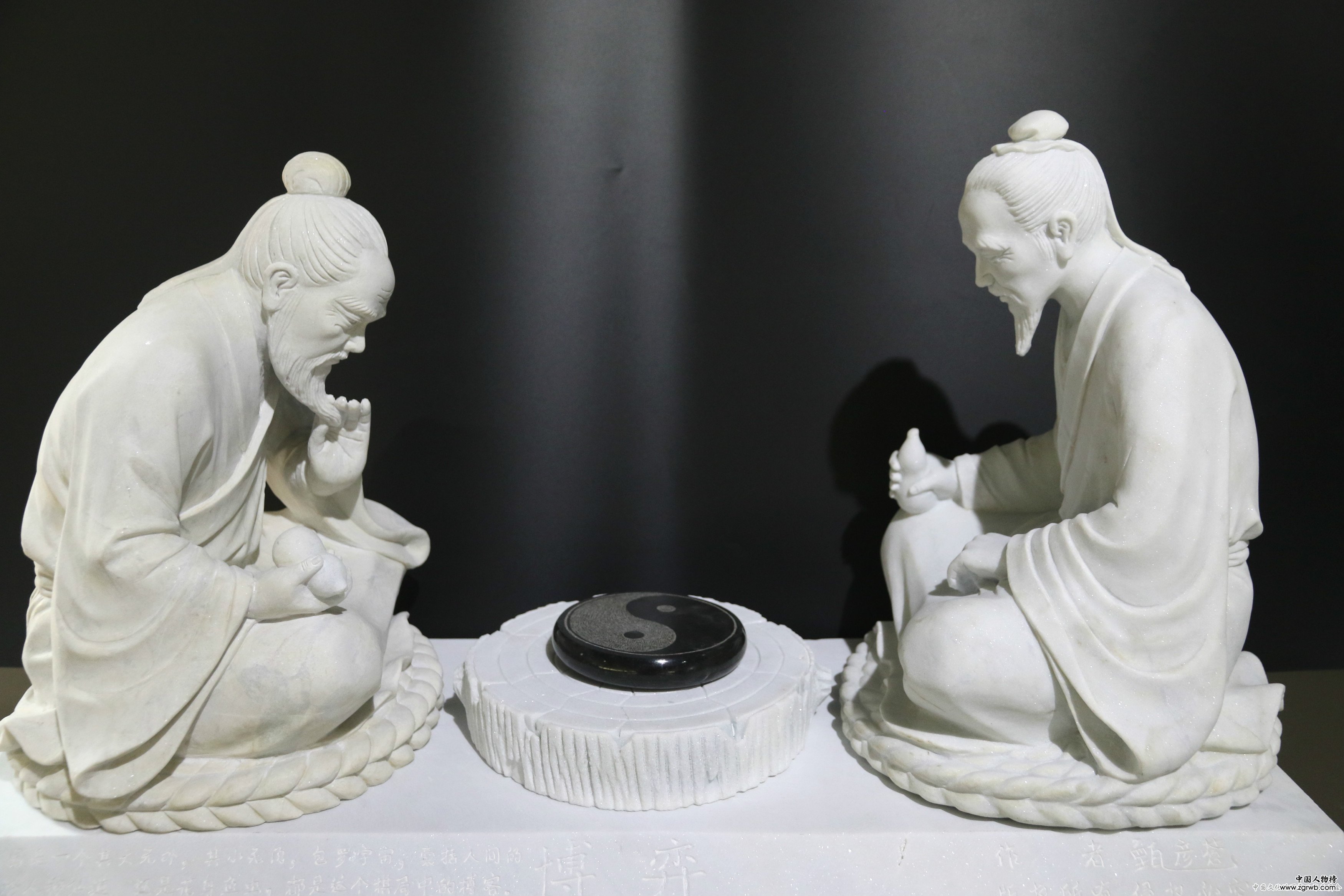 中华传统工艺美术巡展暨国家级非物质文化遗产项目——曲阳雕塑·定瓷艺术精品展在京举行