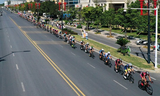 江西横峰：第十届环鄱阳湖国际自行车大赛今日开赛