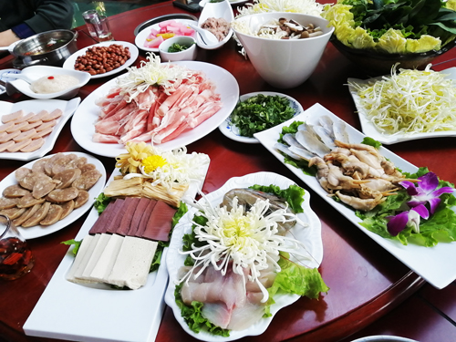 体验第十一届平谷·西柏店菊花美食文化节