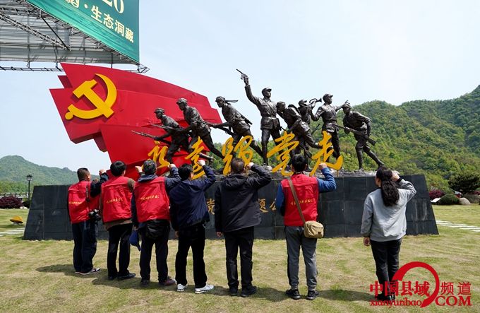 用镜头记录祖国的大好河山—记怀远县摄影家协会霍山采风活动