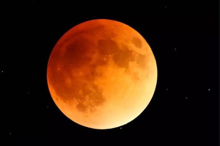 如何观测和拍摄“超级红月亮”？