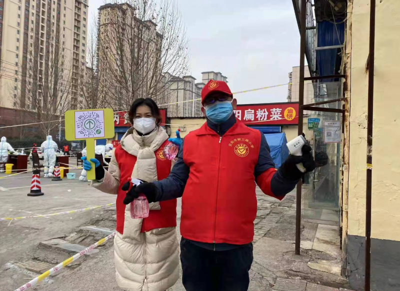 天使白与志愿红，寒冬里最温暖的风景——安阳市钢三路小学志愿者抗疫纪实