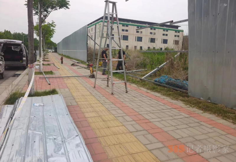 汛期来临，郑州市经开区九龙办事处积极开展施工围挡安全隐患排查工作