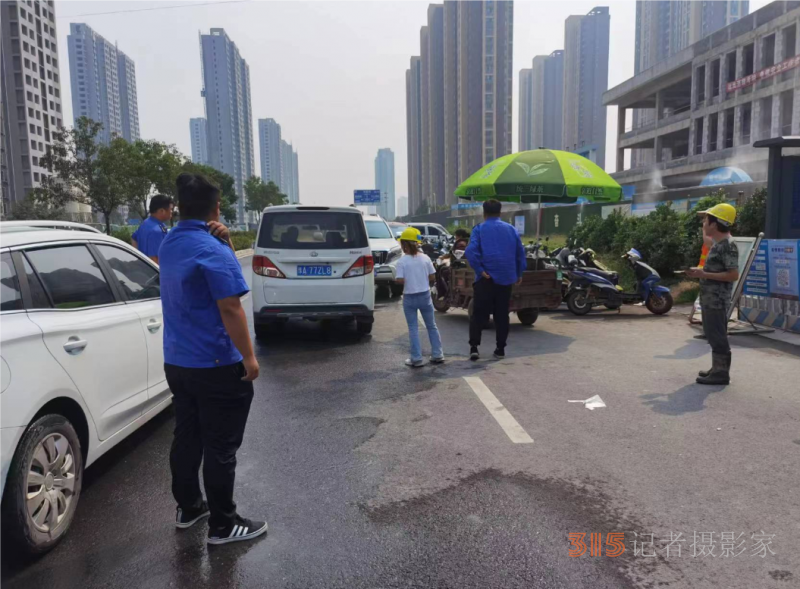 郑州市经济技术开发区九龙办事处集中整治占道经营营造良好市容秩序