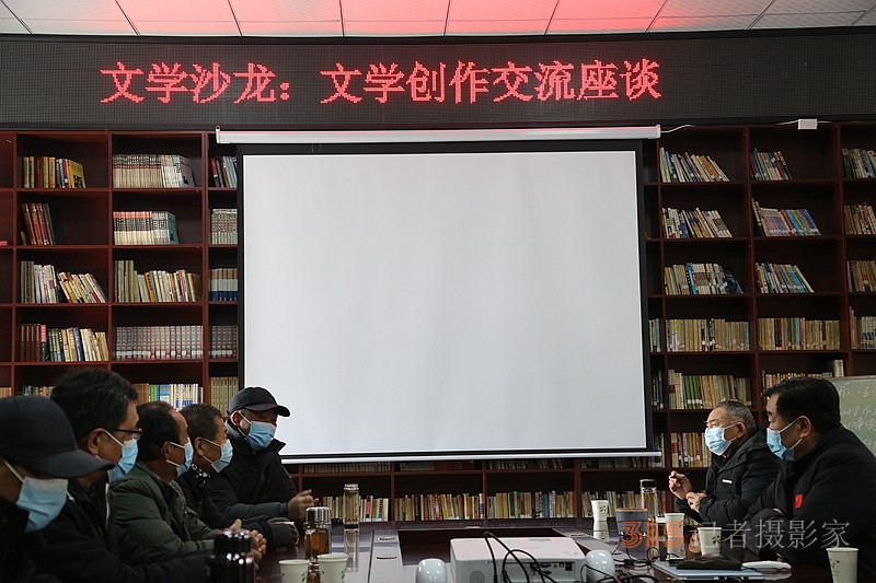 紧跟时代步伐 吸取文化营养    怀远县作家协会走进乡村