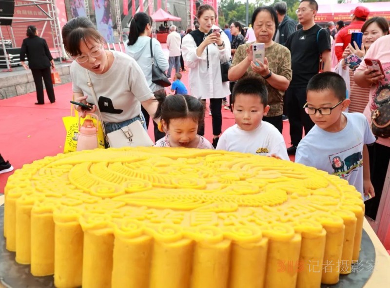 神池县第七届月饼文化节在忻州古城开幕