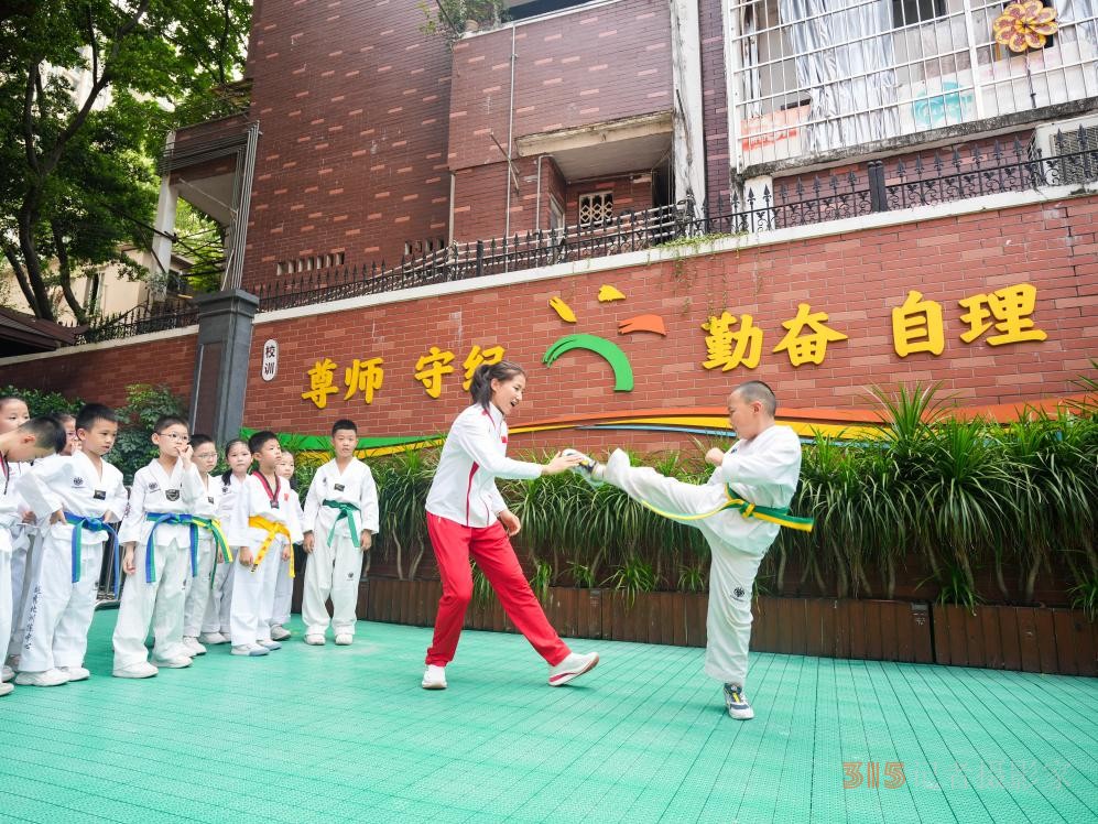 新起点，梦想启动：全国多地中小学迎来开学