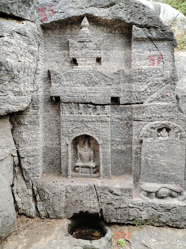 安阳灵泉寺万佛沟与修定寺唐塔