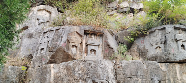 安阳灵泉寺万佛沟与修定寺唐塔