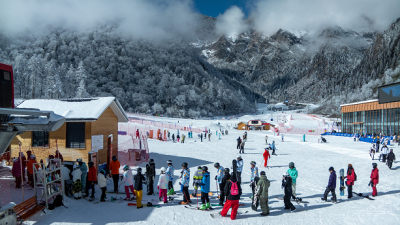 南方“尔滨”崛起：争夺冰雪旅游市场，优势在哪儿